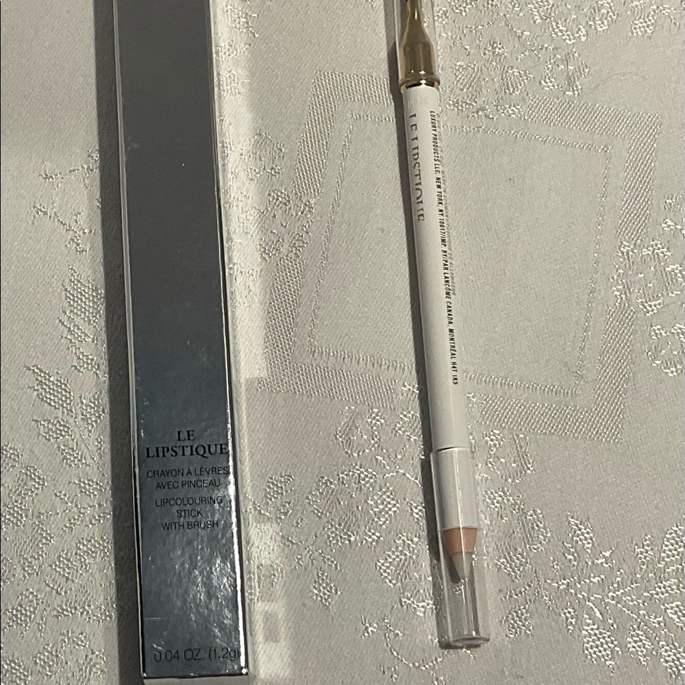 Lancome Le Lipstique Lip Pencil in CLAIR